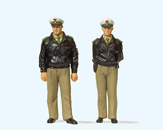 Polizisten stehend, grüne Uniform, 2 Stück