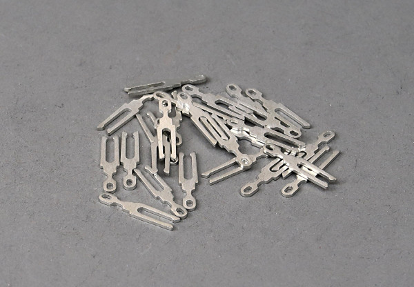 Gabelfeder für Stecker und Lampensockel, 25 Stück